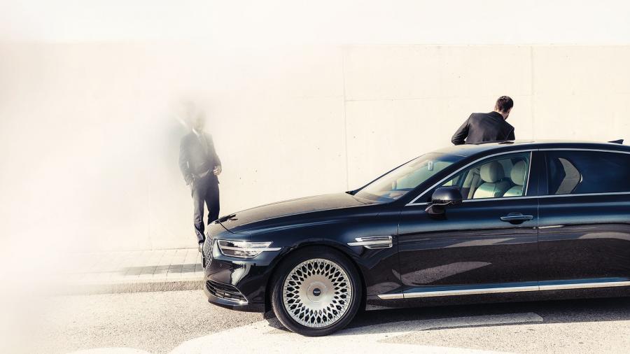 Детали экстерьера Genesis G90 2019 года  (KR) (фото 9 из 22)